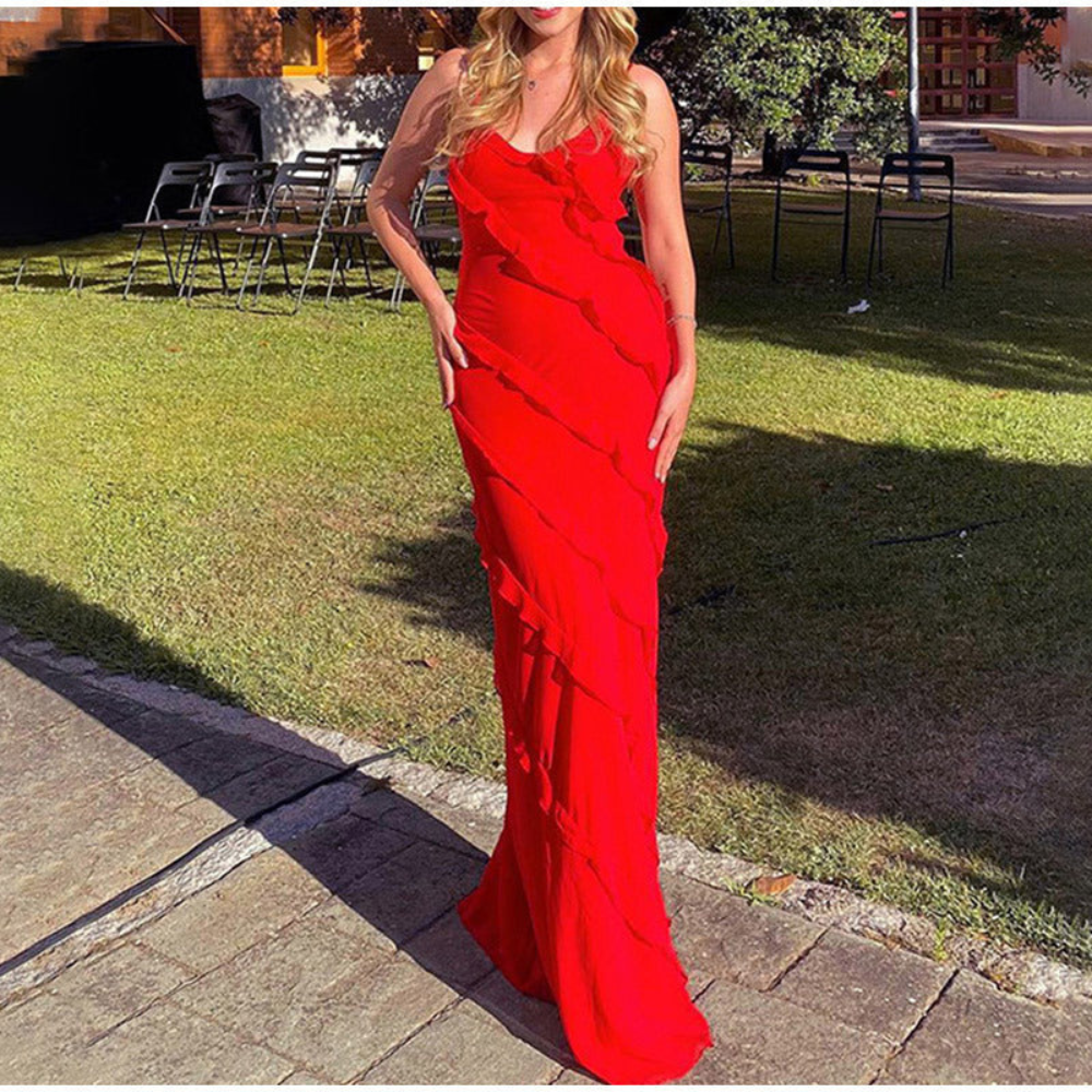 Susana | Women Long Wedding Guest Dress With Lace Bodice And Flowing Skirt | Elegant Style
