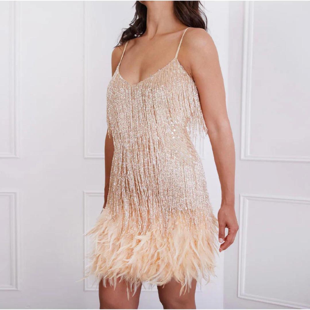 Ava | Women's Prom Dress With V-Neckline And Pleated Texture