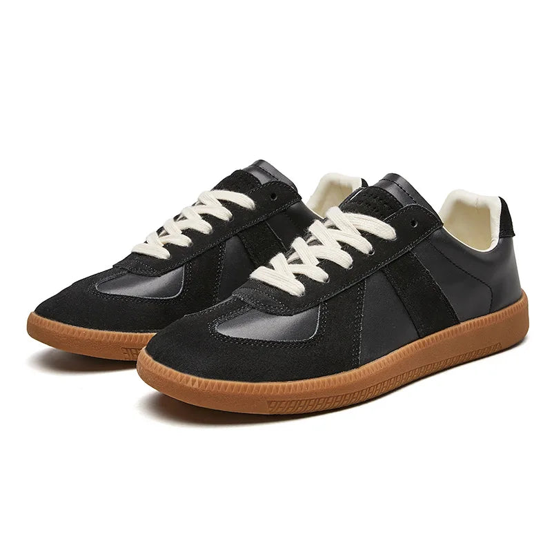 Chero | Men’s Classic Lace-Up Sneakers