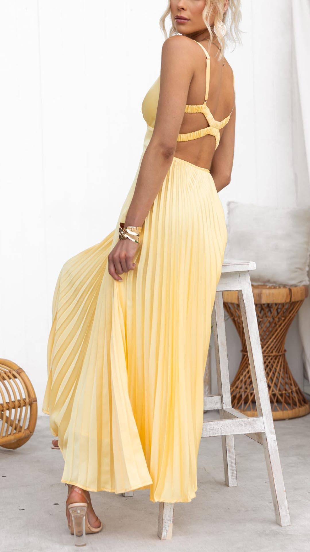 Liora | Women's Day Dress With V-Neck And Pleated Skirt | Romantic